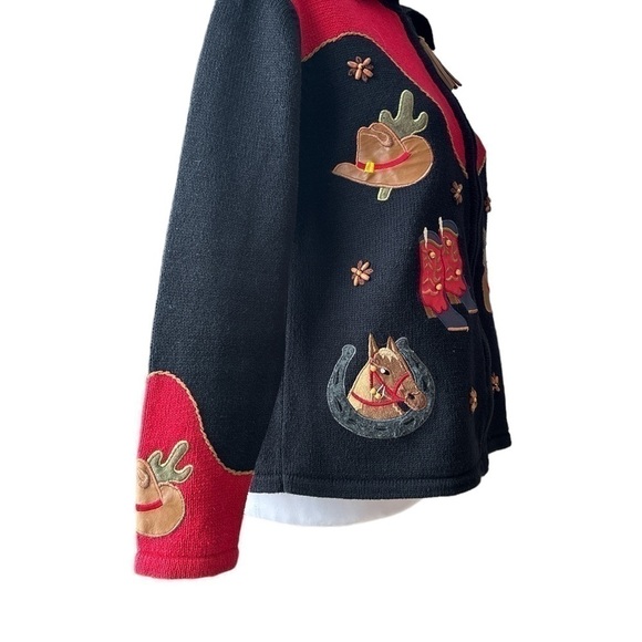 Tiara Women's Black and Red Sweater western vintage - Picture 3 of 6